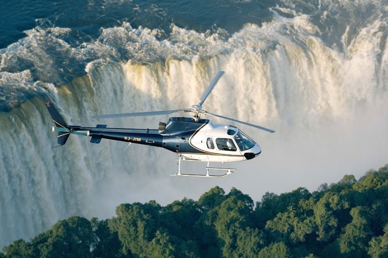 Scenic 45' Helicopter Transfer from Livingstone (Zambia)